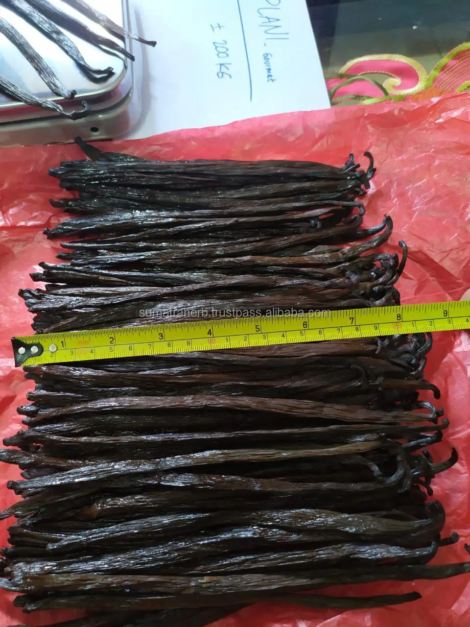 
GOURMET MACAQUE VANILLA BEANS BLACK VANILLA BEAN ORIGIN INDONESIA 