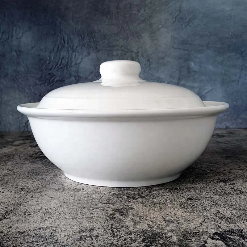China white porcelain ceramic soup tureen set tableware food bowl with lids soup tureen pot
