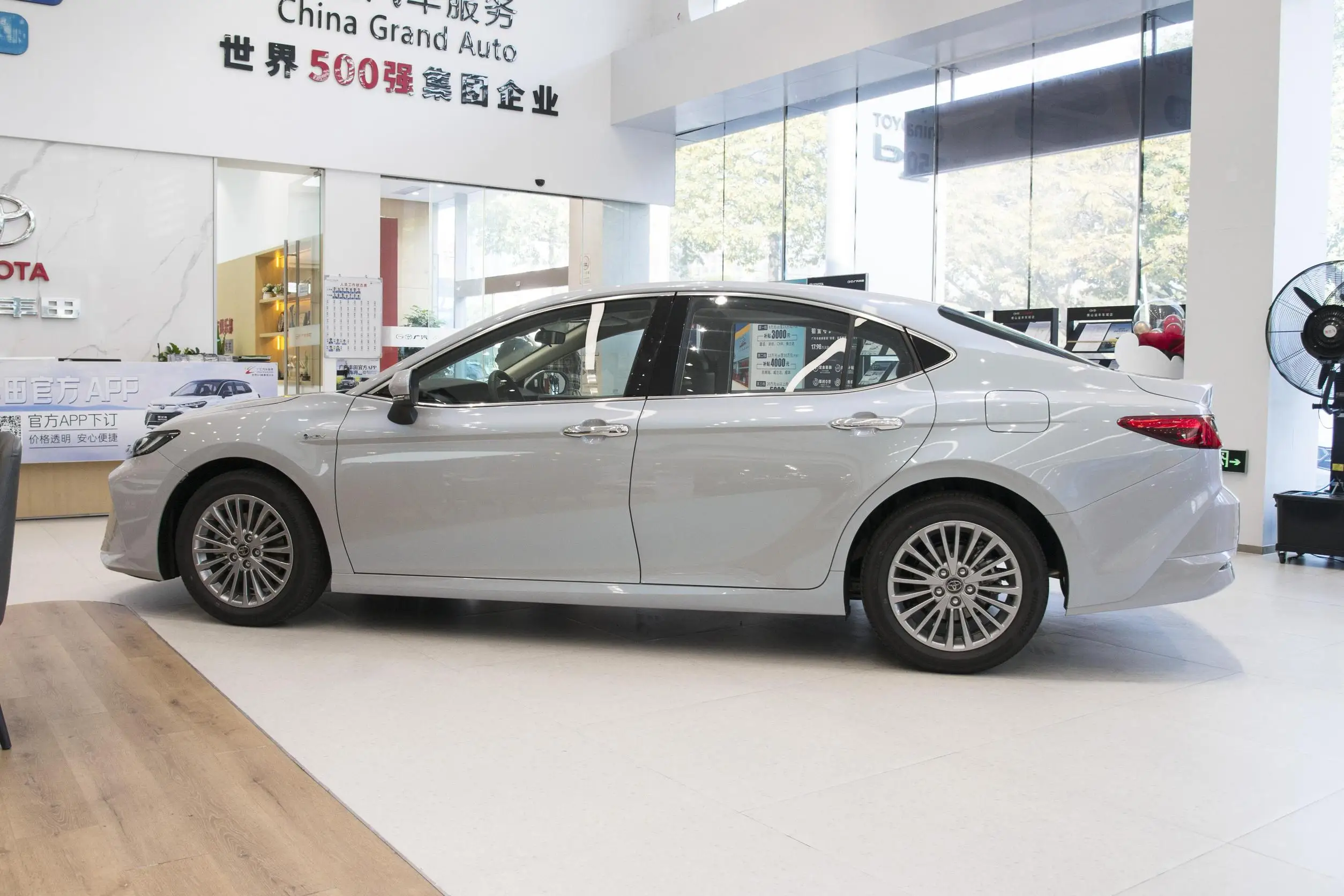 2023 Cheap Price Toyota Cars New Toyota 5 Seats Petrol Gasoline Cars vehicles used cars