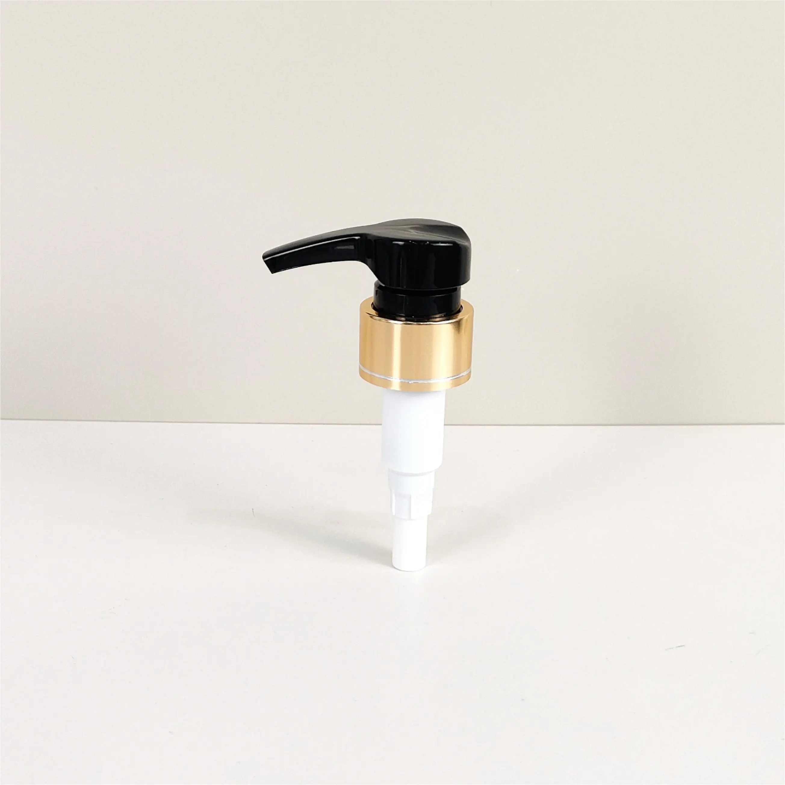 Golden Aluminum Hand Dispenser Pumps Smooth Plastic Soap Adapter for Soap and Lotion Bottles for Bathroom Use and Packaging