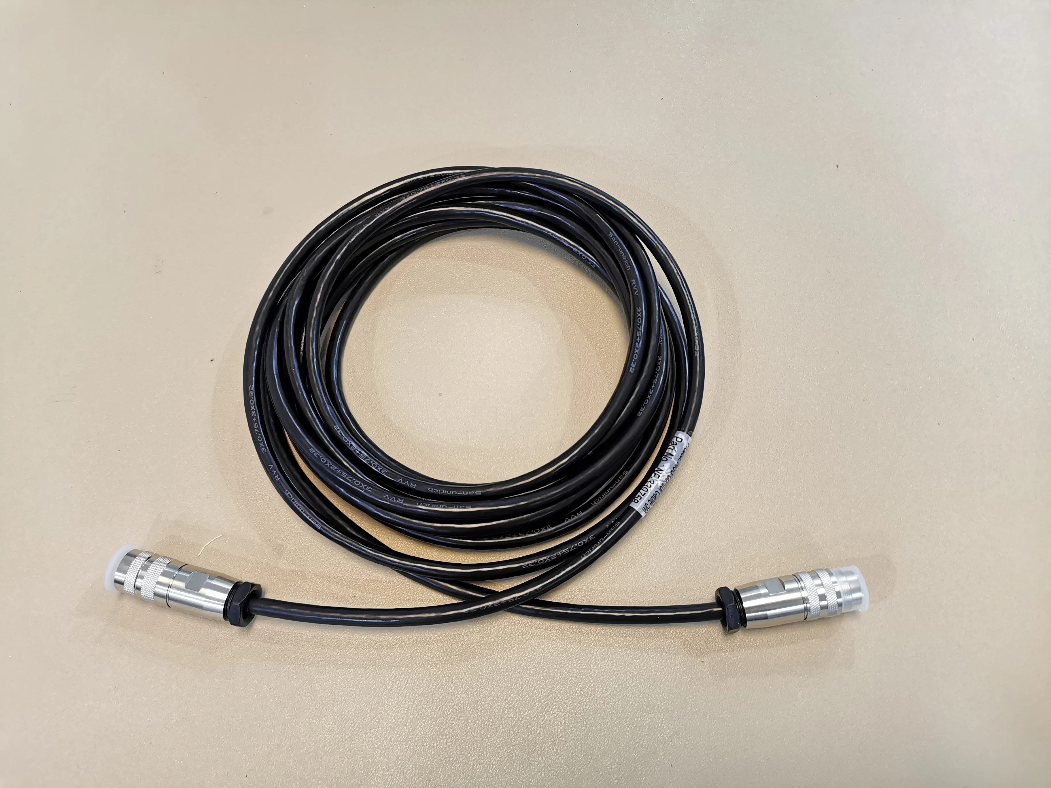 Красно-белый аисг 5 м кабель с разъемами IP67 Номинальная мужской 8-контактный разъем 8 pin, красно-белый управление двигателем Кабельные соединители