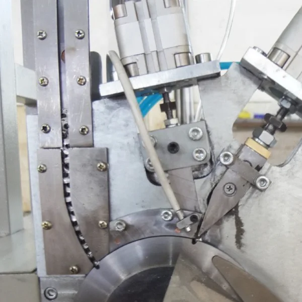 Adjustable Length and Speed Candle Cotton Wick Cutter Machine