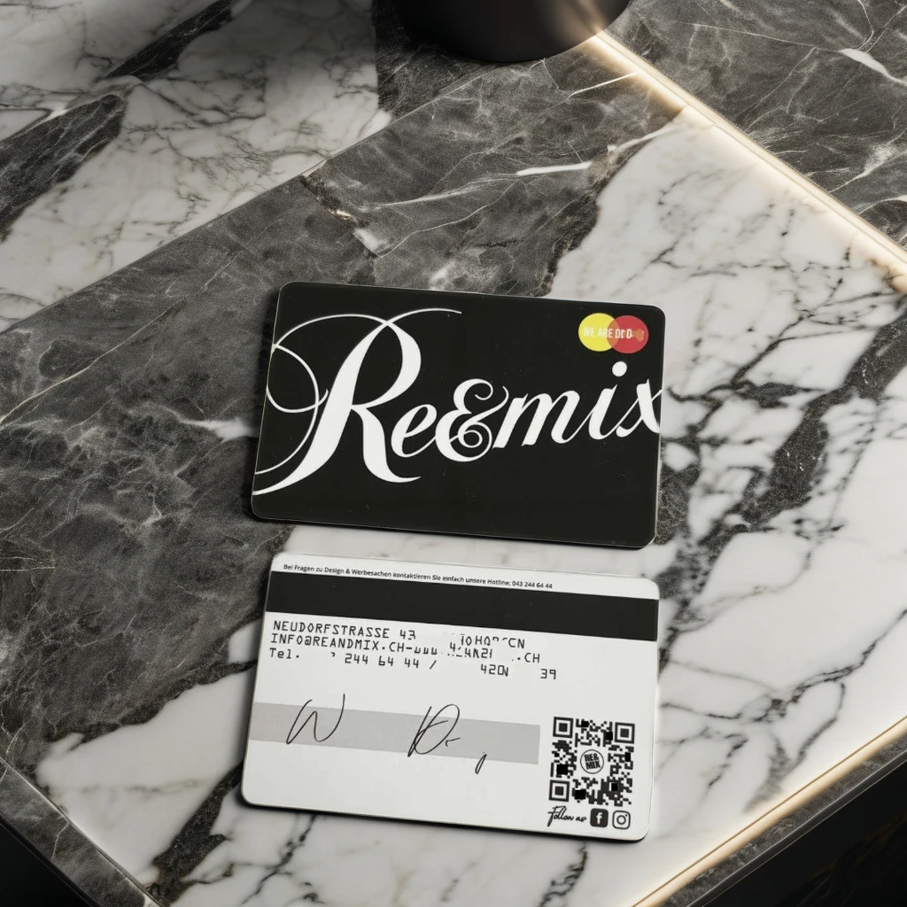 Custom PVC QR Code 2D Business VIP Membership Card Quality Approved Plastic Printing Product