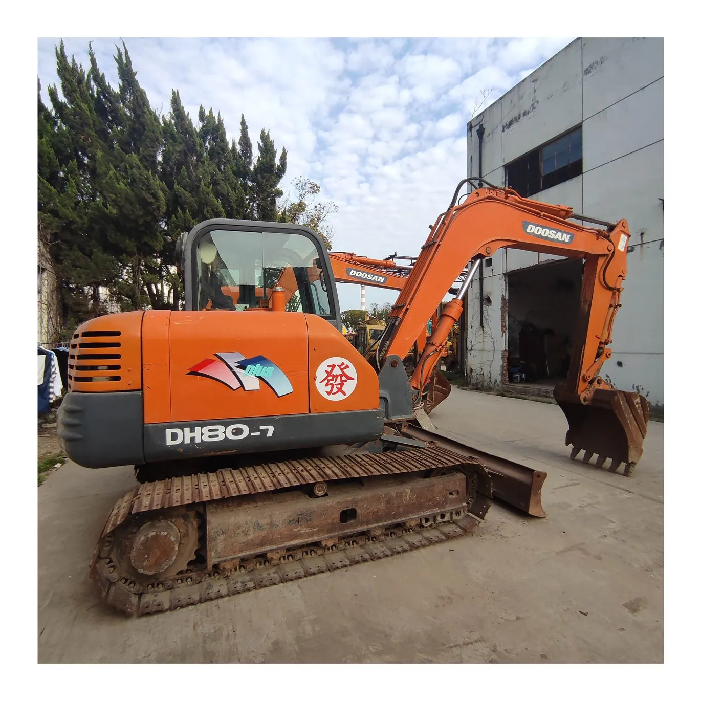 Garden machine Used Small 8 ton Doosan DH80-7 Low cheap price high quality Used Excavator DH55 DH60-7 DH80 digger for sell