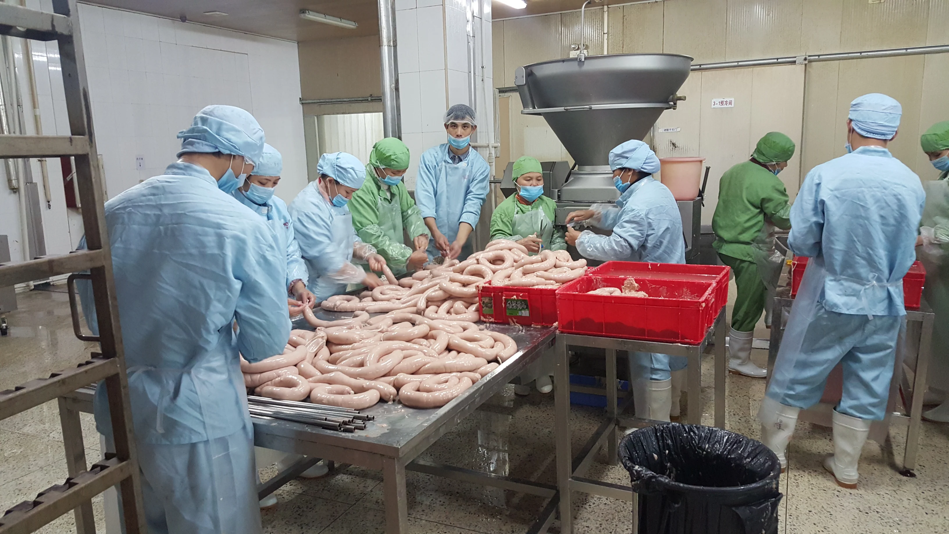 Patented technology dring Sausage Casing   It can be transported by air. It is hygienic