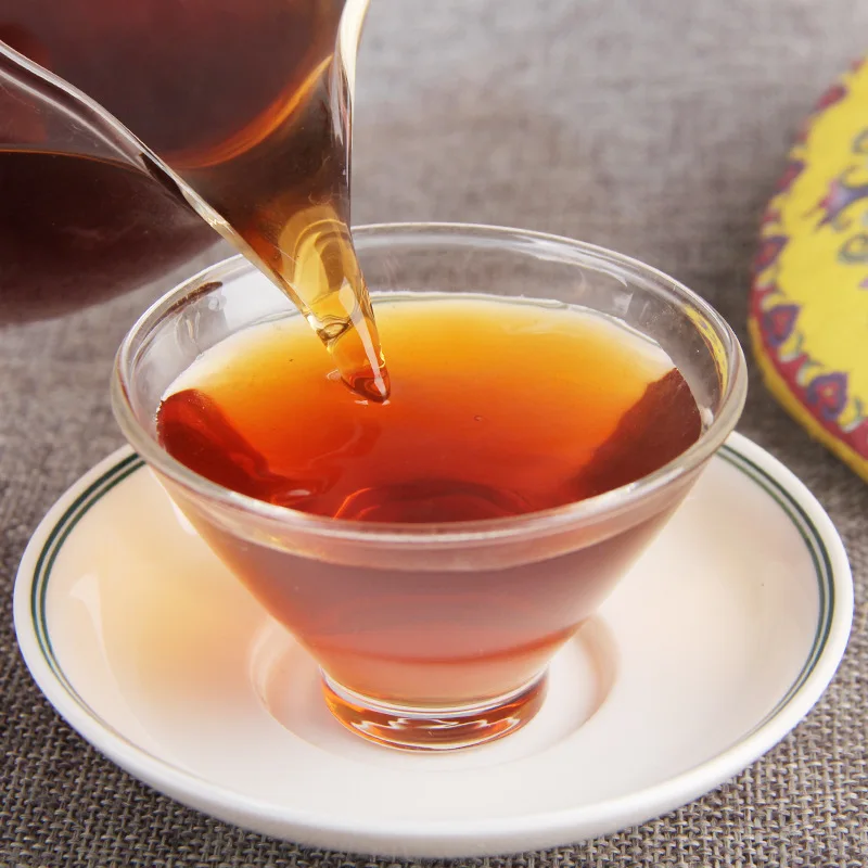 Chinese famous Yunnan ripe puer tea cake Menghai flavor 357 gram Yunnan Qizi bing with rich taste