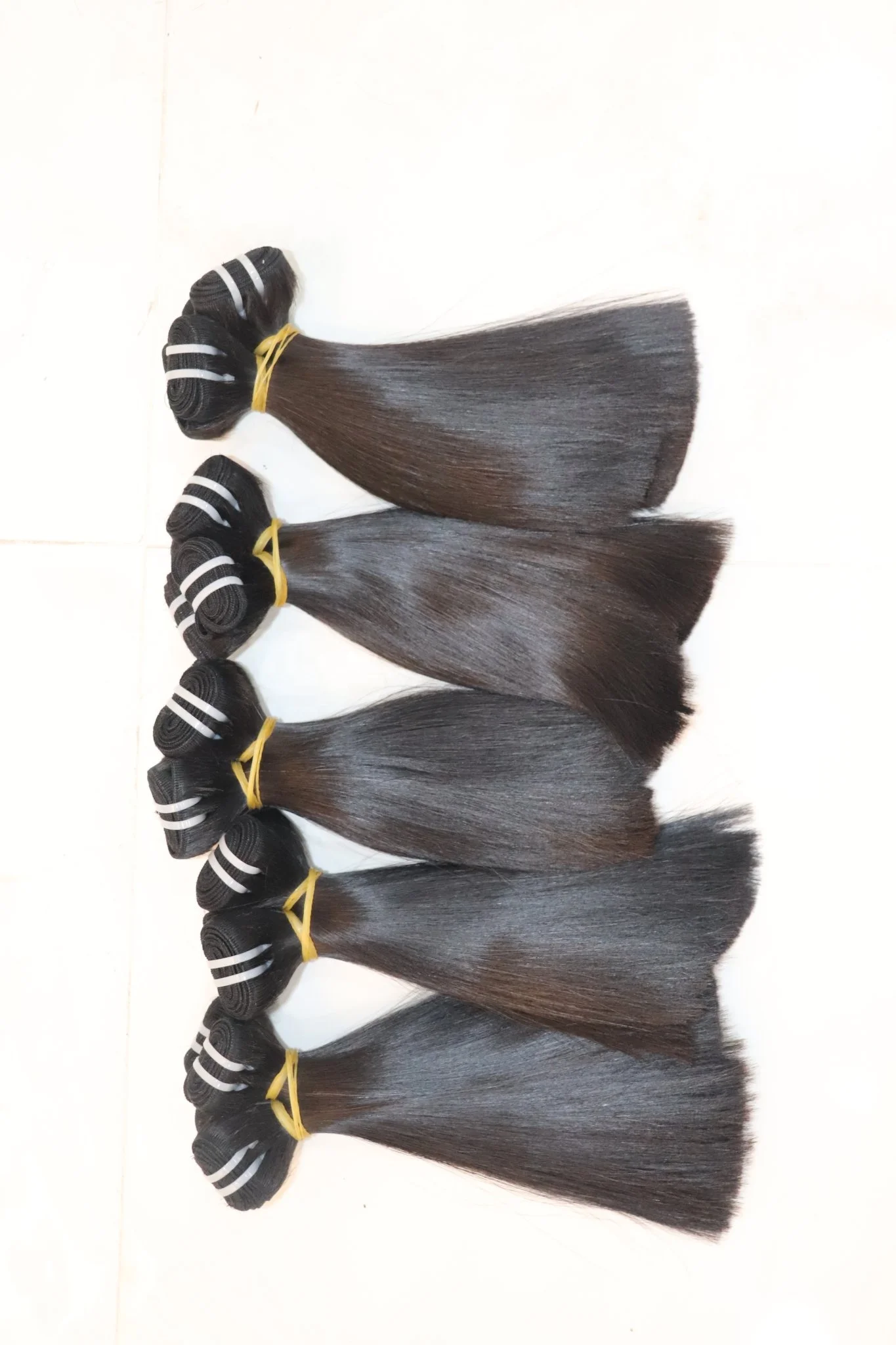 Оптовая продажа натуральные вьетнамские поставщики волос необработанные волосы с выравненной кутикулой 12 А пучки