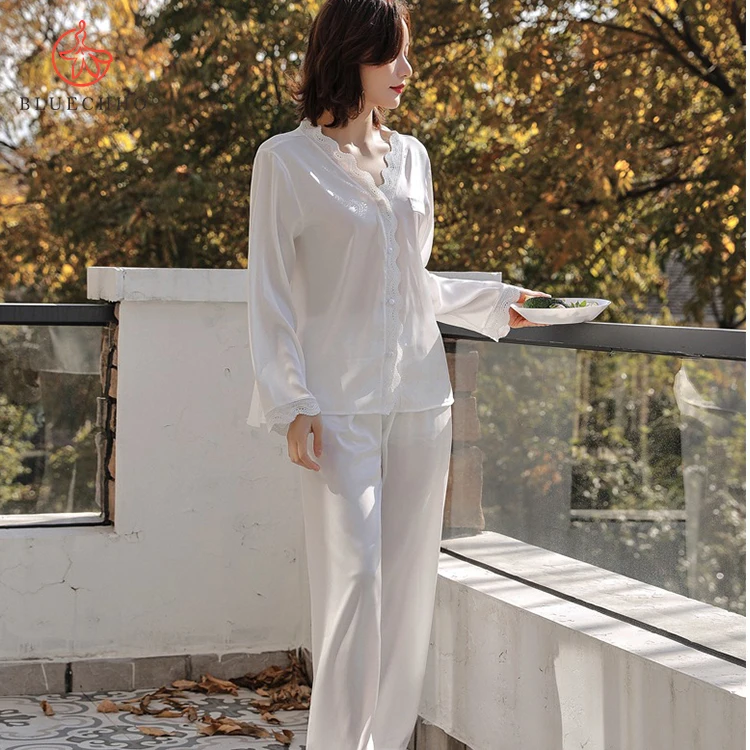 
White pajamas ladies real silk cardigan long-sleeved court style ice silk thin section home service suit 