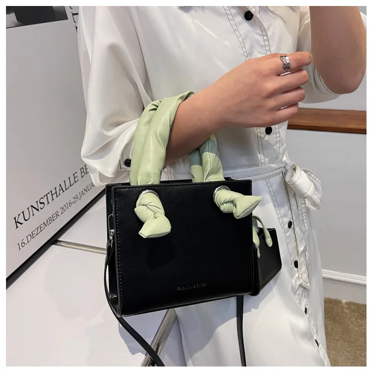 2024 New Handbags Fashion Korean Stone Tattoo Hand -lifted Axillary Custom Lady Shoulder Bags For Women