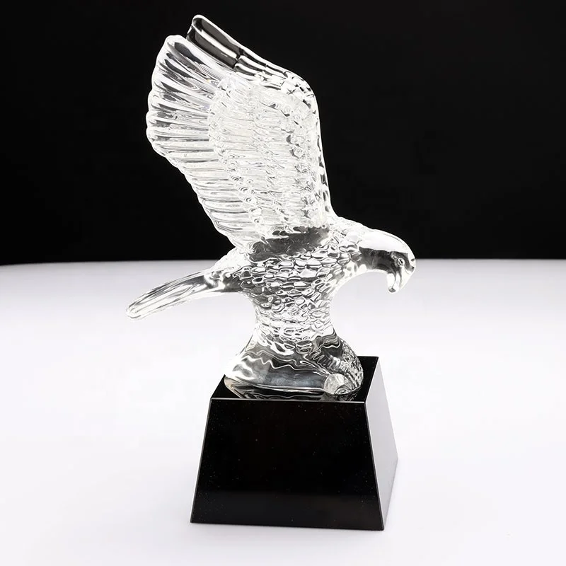 Factory custom design unique animal statue eagle shape furniture office decoration high quality crystal sculptures