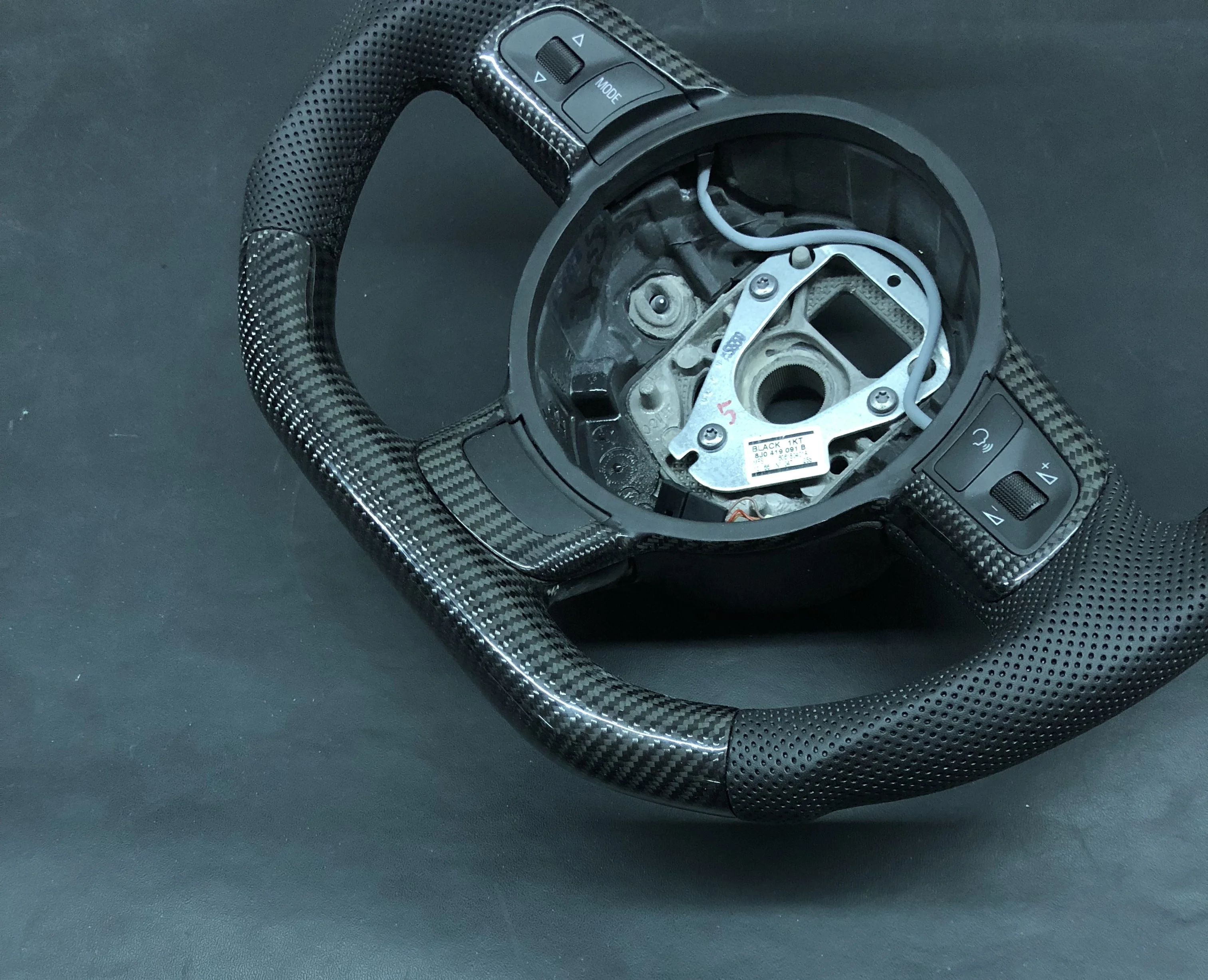 Для BMW Performance E90 E92 M3 330 335 135i толще углеродного волокна руль