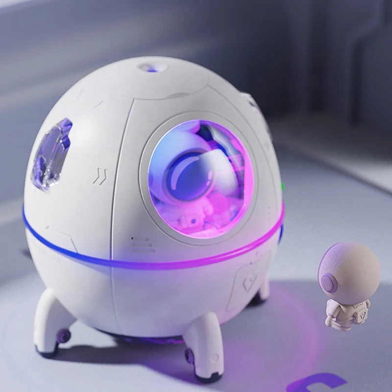 CE ROHS 220ml ultrasonic rechargeable astronauts portable mini humidifier with night lamp