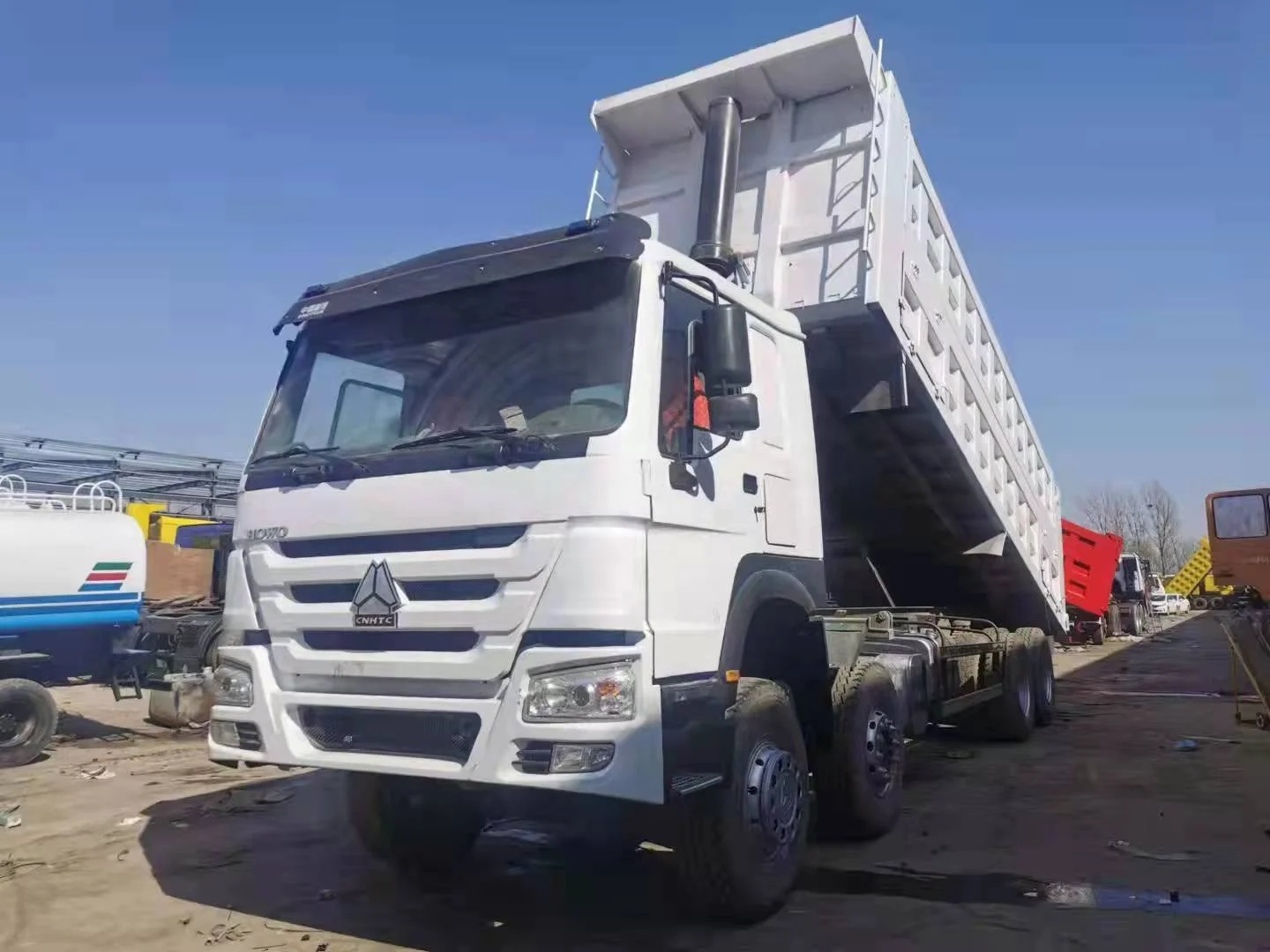 HOT SALE SINOTRUK HOWO 8X4 Dump Truck howo dump truck