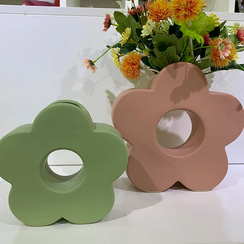 The fashion pink series ceramic glazed flower shape tabletop decoration vase