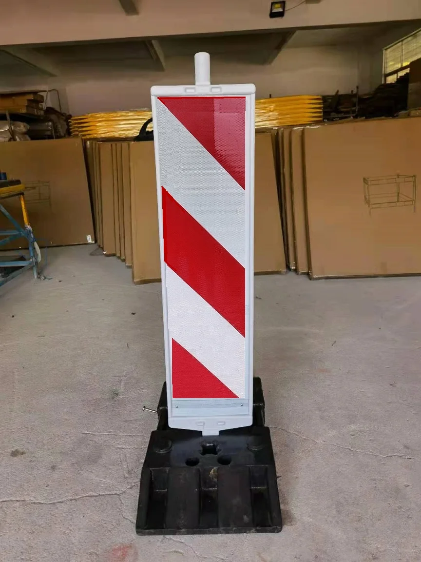 Height 1290mm flexible road safety  bollard traffic road lane separator chevron sign