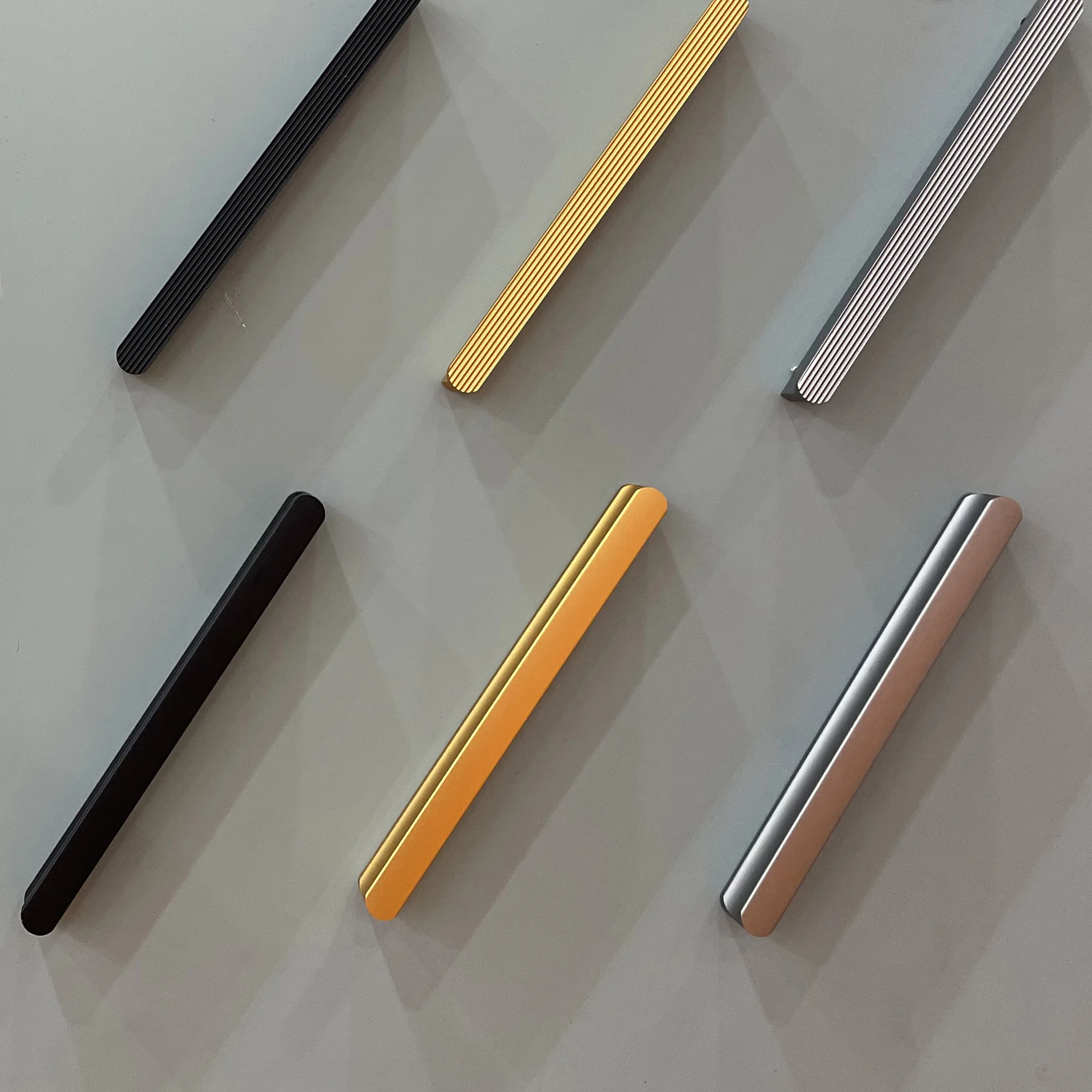 Kitchen Cabinet Furniture Wardrobe Door Long Aluminum Alloy Drawer Pull Metal Rose Gold Handles and Nobs for Kitchen Cabinet