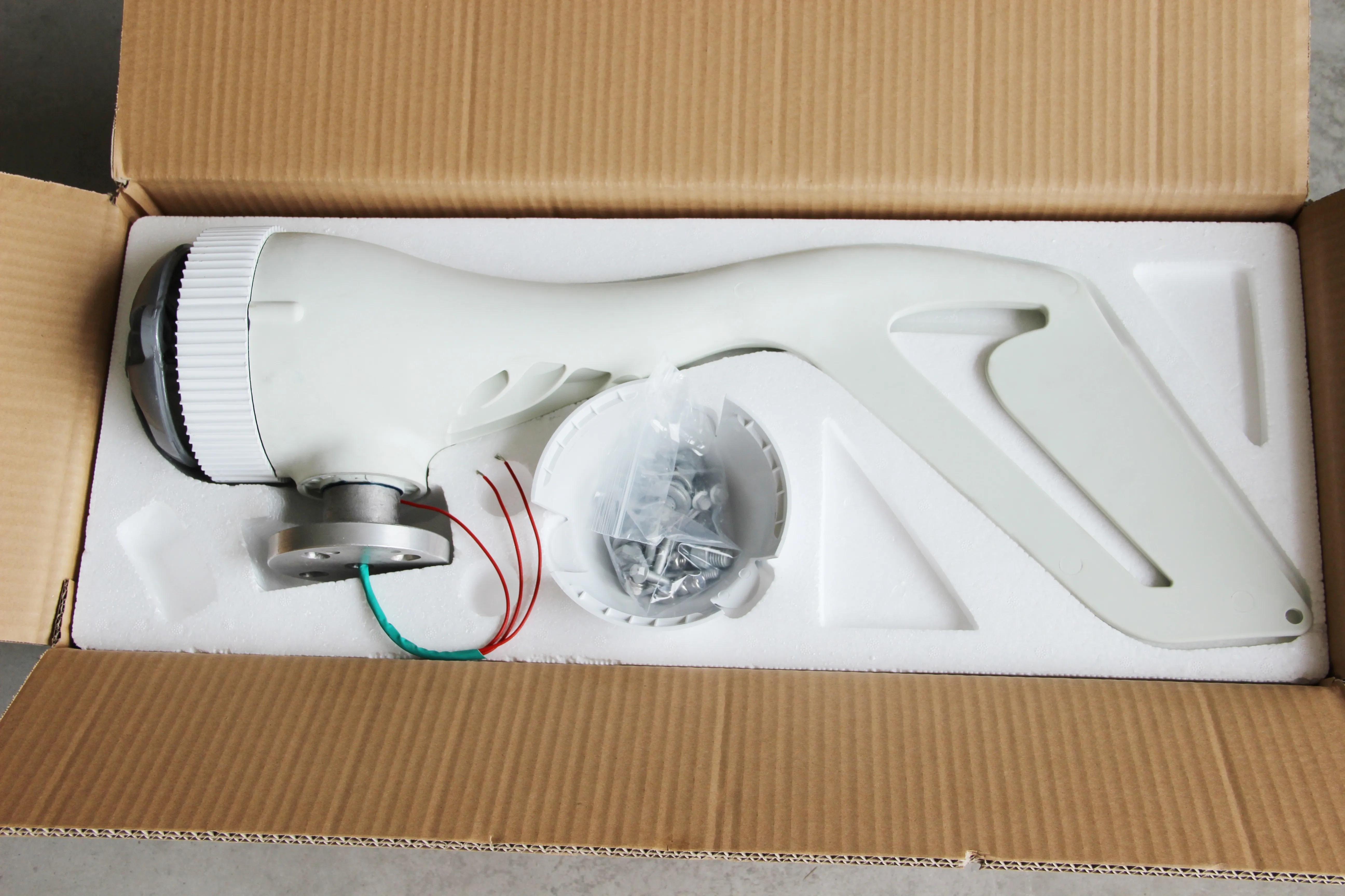 New easy to install NE-S2 200w  12/24v wind turbine generator stylish, beautiful and durable hot sale