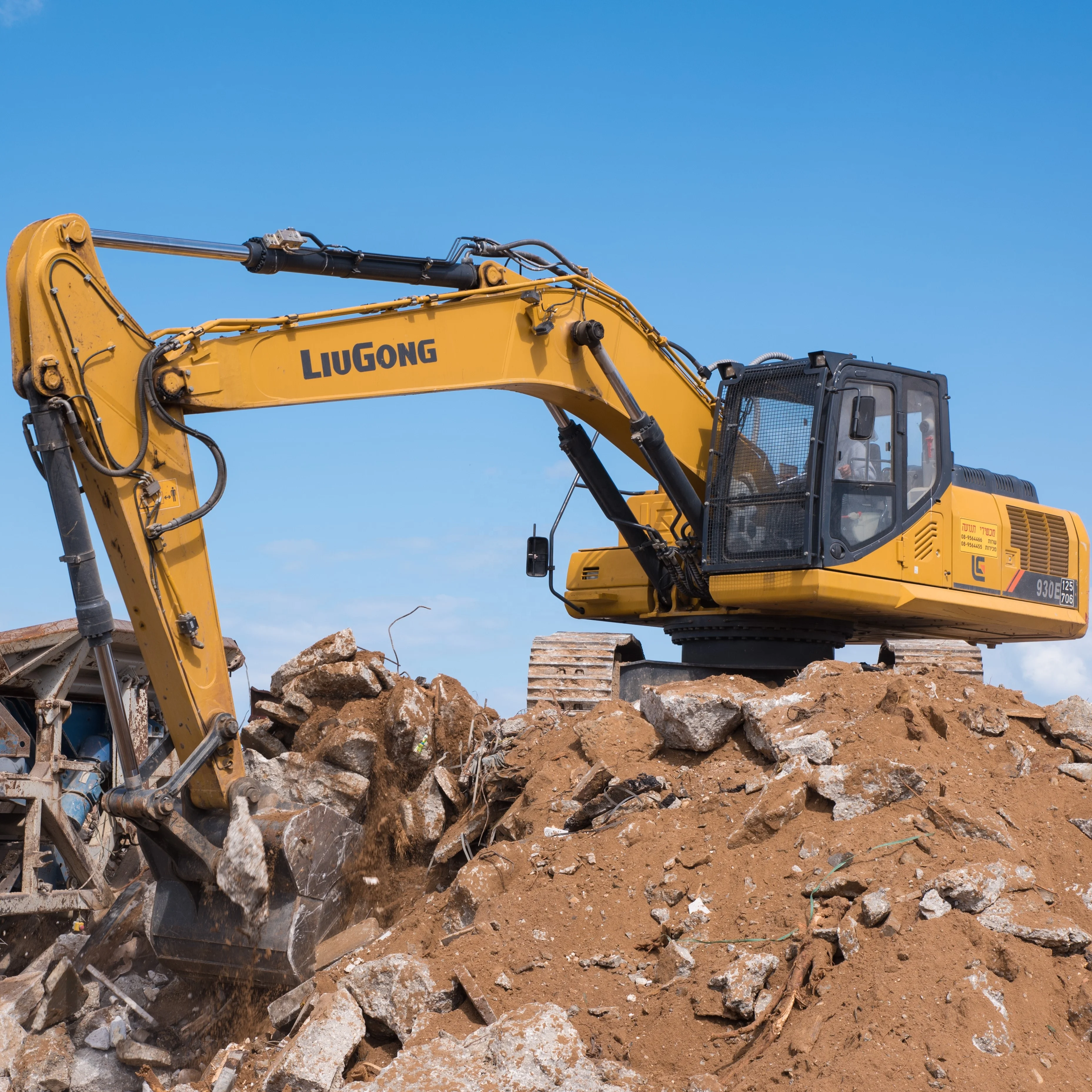 LiuGong 30 ton CLG 930E (Tier 4F / Stage V) Hydraulic Excavator for Construction Earth moving Work