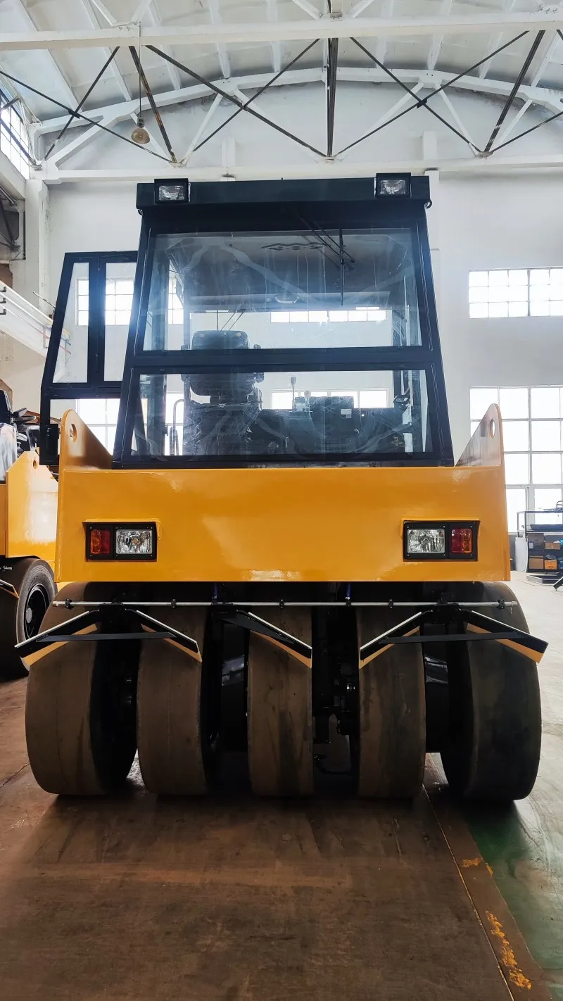 LUTONG Pneumatic Compactor 16Ton LTP1016H Road Maintenance Front Wheels Tire Road Roller with Price