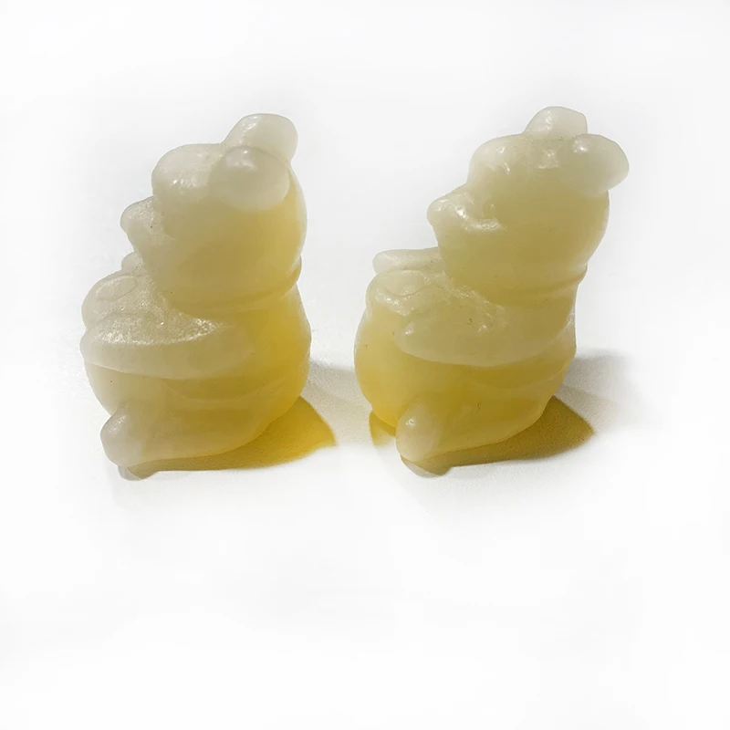 natural Crystal stone carving calcite stone bear statuel yellow Calcite bear sculpture for crystal crafts