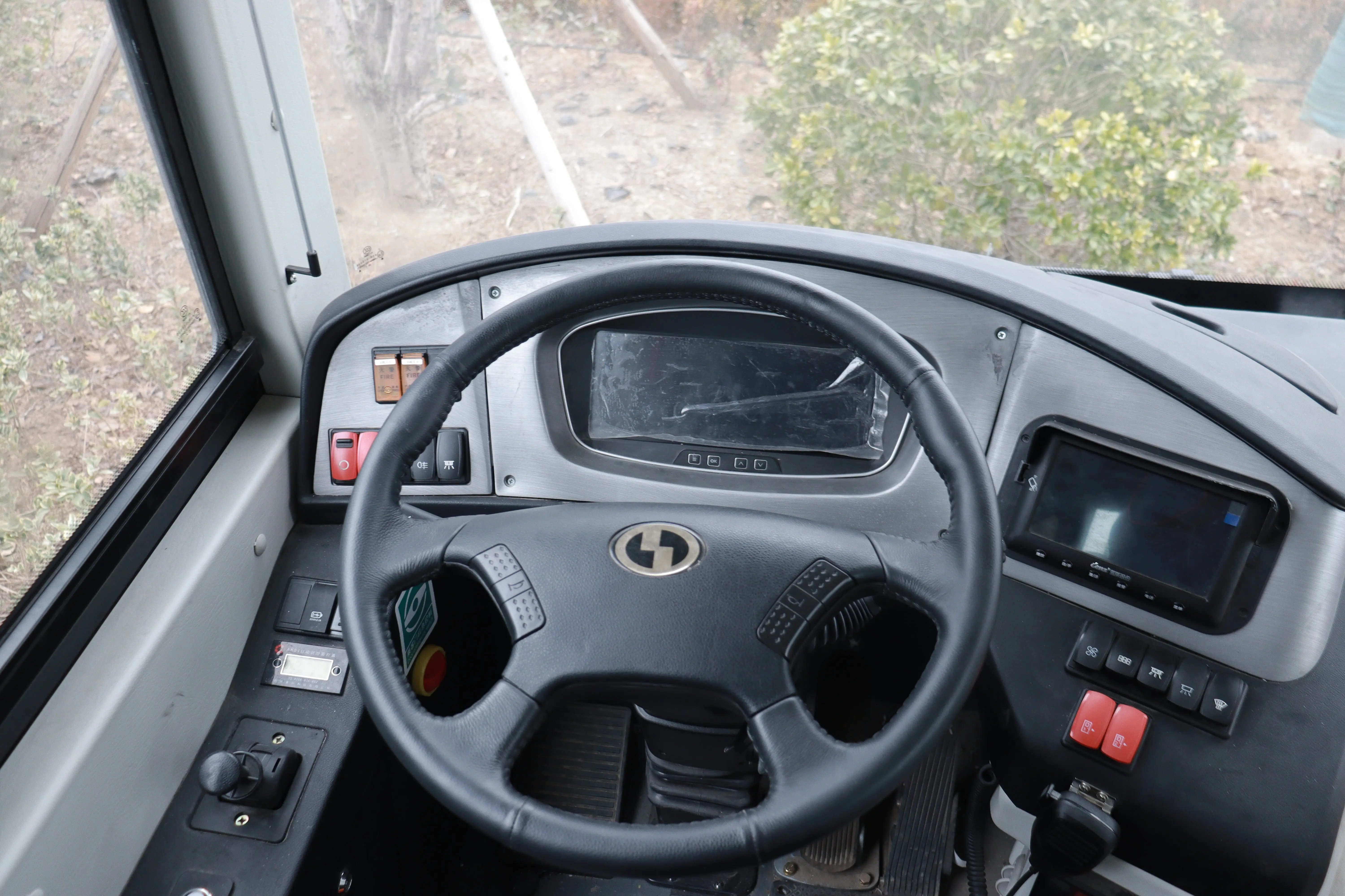 Employee Shuttle EV Bus Manufacturer