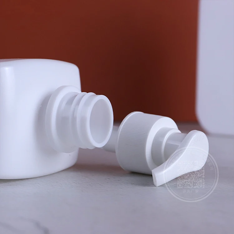 Wholesale 500ml large shampoo lotion plastic Hdpe square foam pump bottle