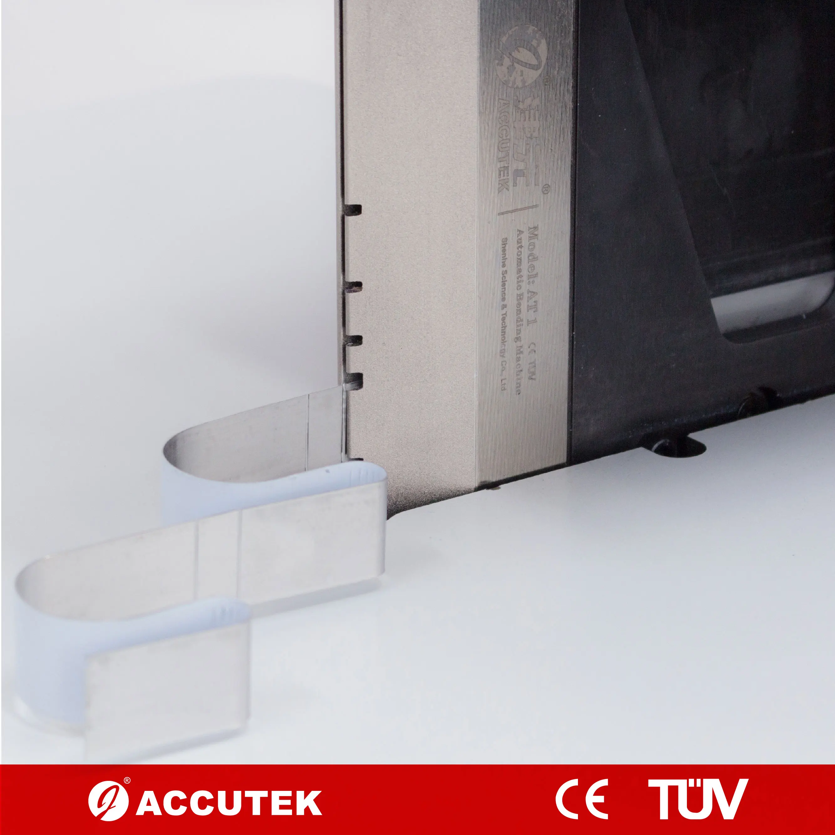 Многофункциональный гибочный станок ACCUTEK A13CSW для световых букв