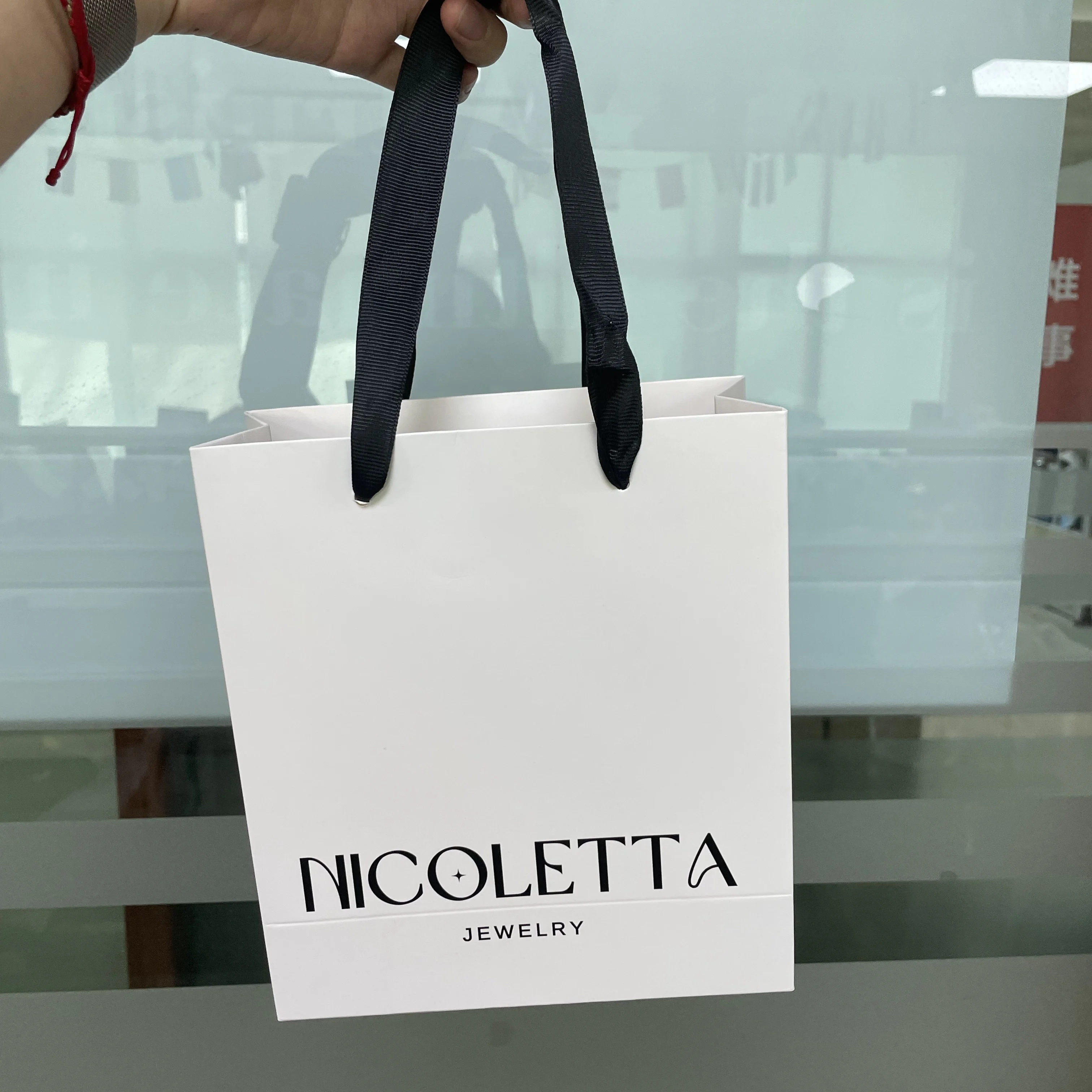 Custom Biodegradable Recycled Printed Luxury  Shopping Bags Gift Paper Bags with Business name for Jewelry Packaging with handle