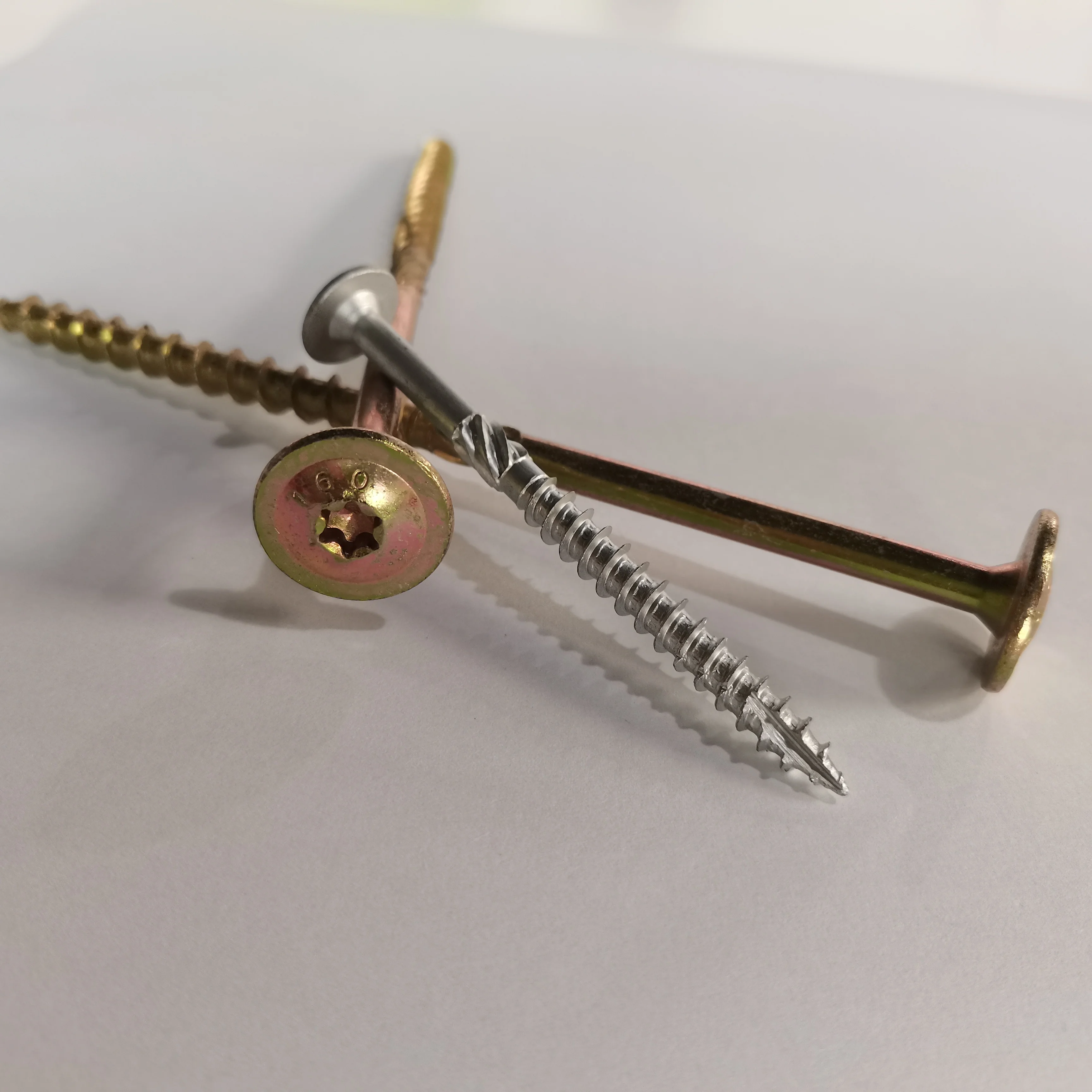 304 stainless steel torx screw bolt for wooden construction round washer head decking timber wood screws