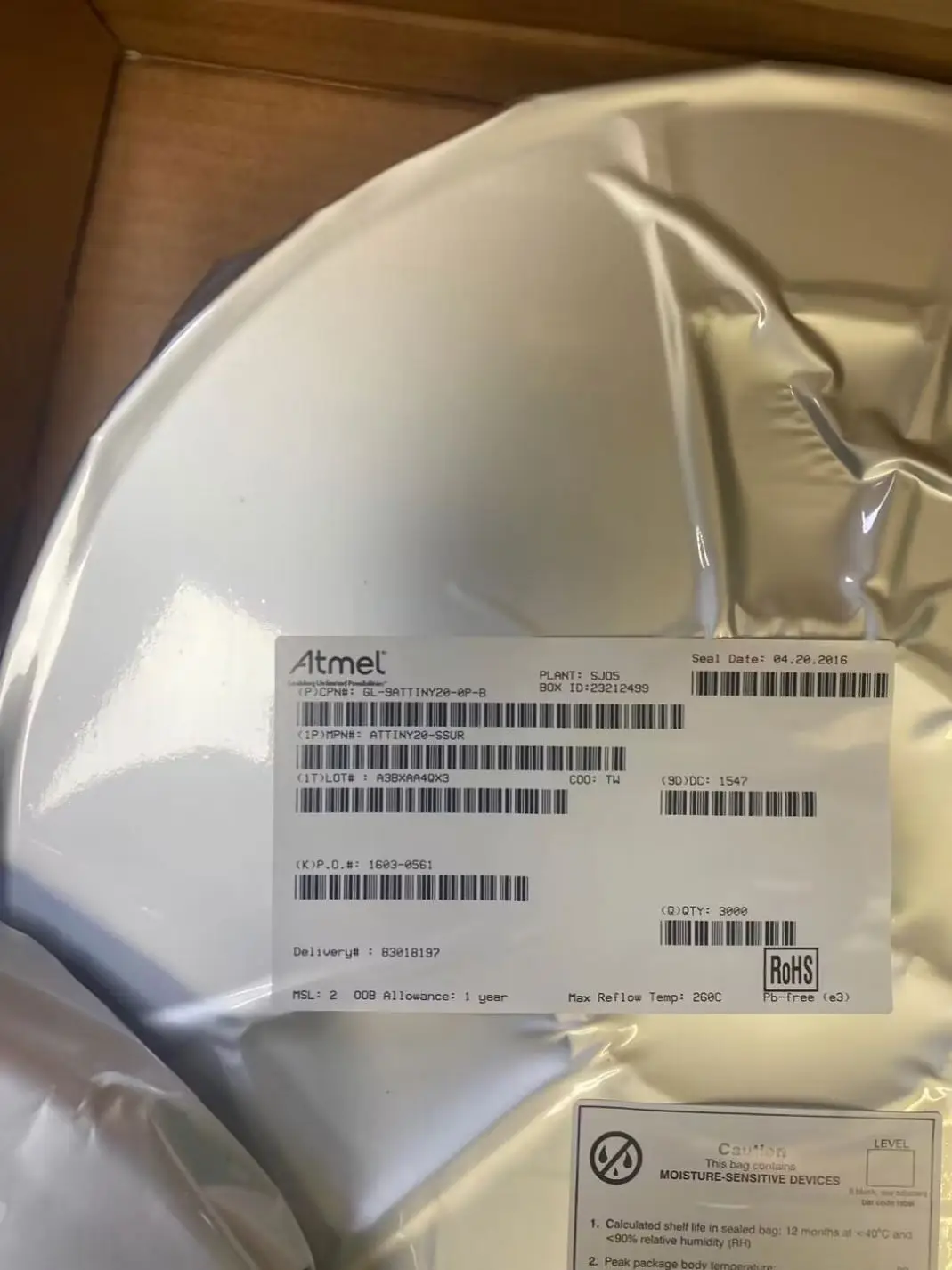 TS80C51RD2-LIB (Electronic components IC chip)