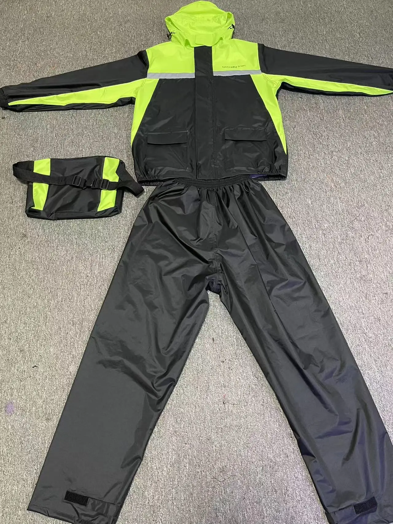 Fashion polyester raincoat waterproof raincoat for motorbike and take away fast food