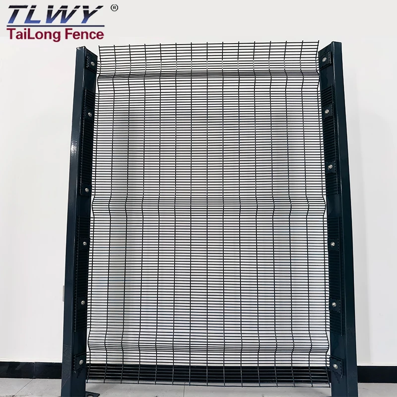 Good Quality Outdoor Galvanized Steel Fence Panels White Mesh 358 Security Fence with Buckle Plate