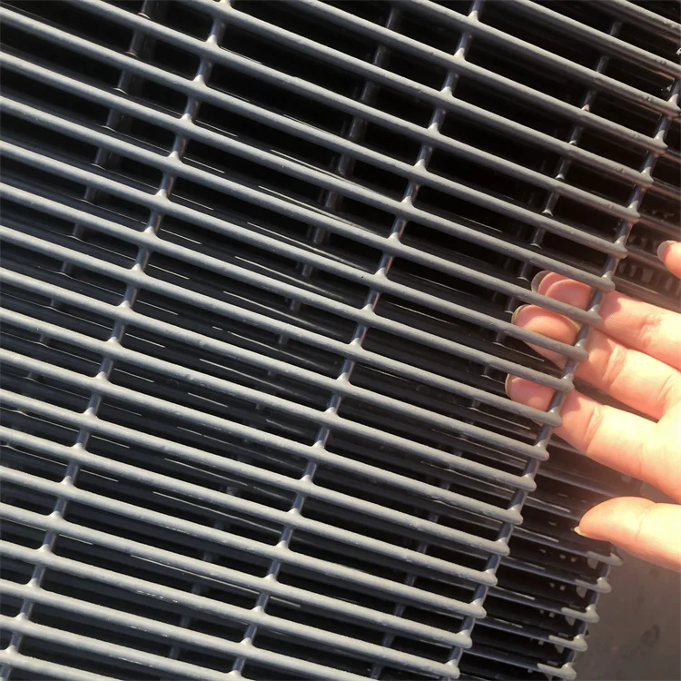 Factory Outlet  Popular Sale Cheap 4x4 2x4 16 Gauge Steel Wire Welded Galvanized Metal Wire Mesh Panel Fence