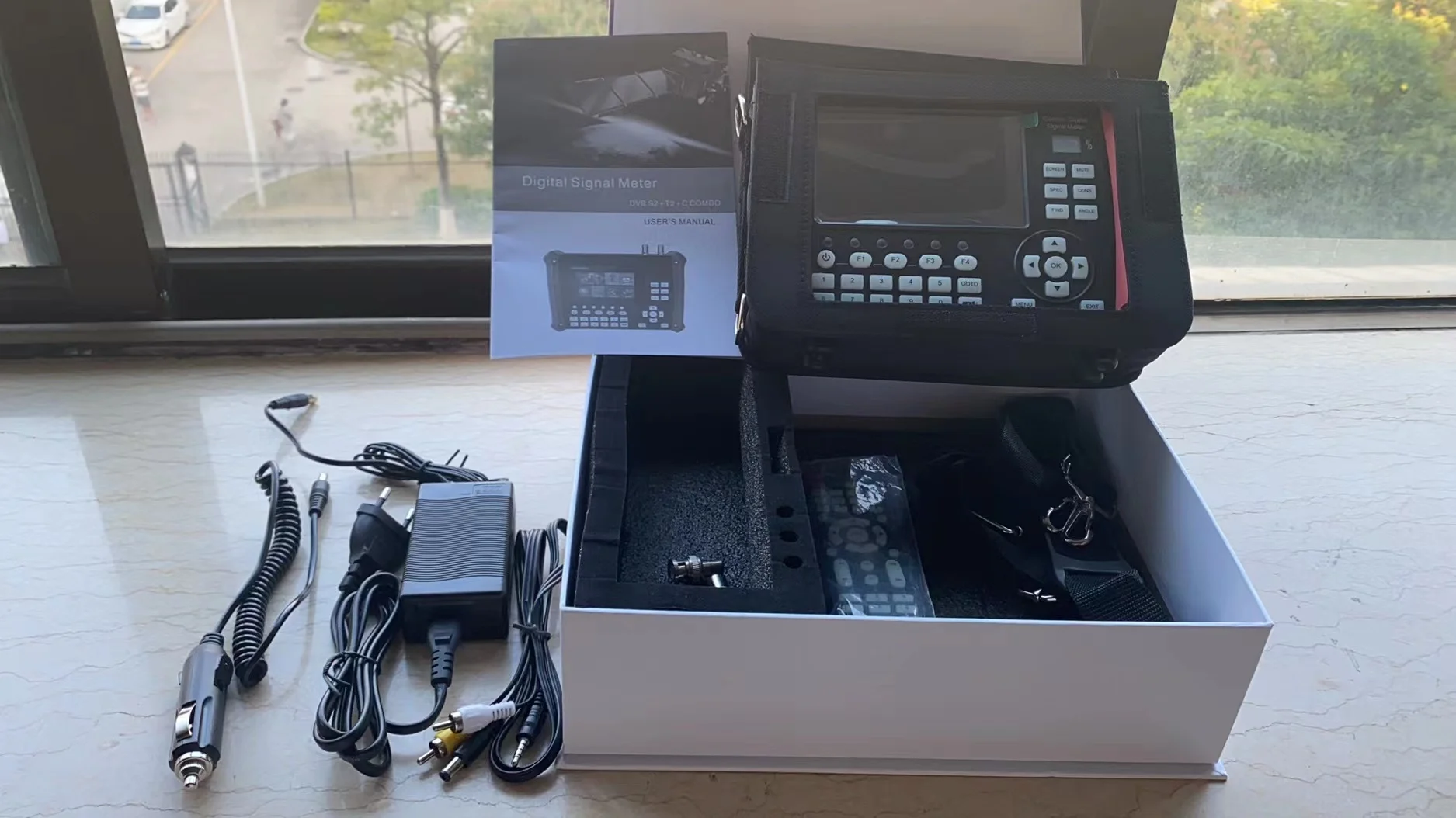 Gecen digital tv satellite finder meter combo DVB-S2 DVB-T2  mpeg-4  sat finder prices