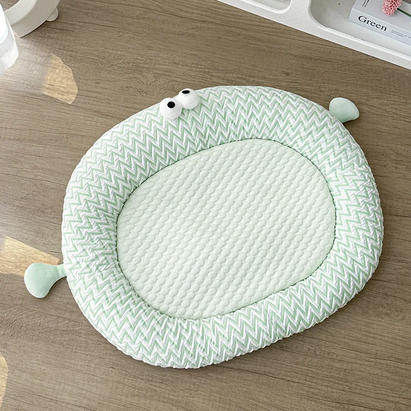 Soft Comfortable Cat Nest Pet Bed Washable Foldable Portable Pet Sleeping Bed Winter Cat Beds