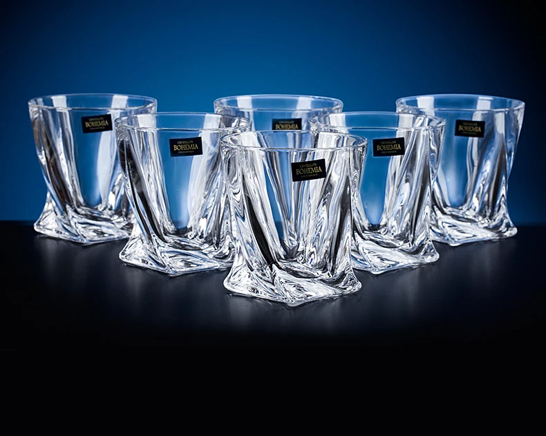 2021 Wholesale 700Ml Home Wine Liquor Crystal Whiskey Decanter Sets With 6Pcs Glass