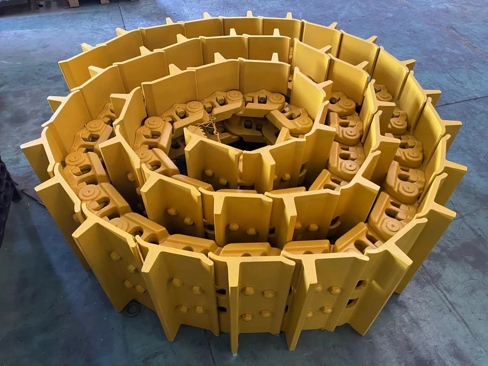 Factory direct sell Bulldozer Construction Machinery Parts  Track Link  Chain Link Assay