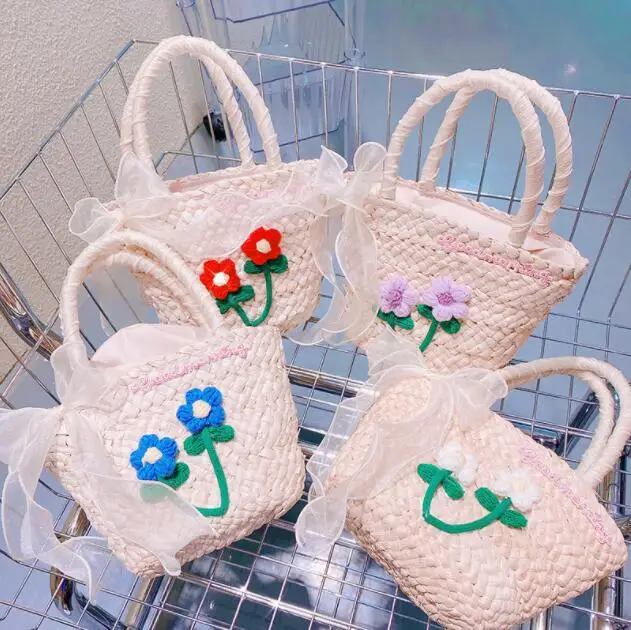 Summer 2022 HAND KNITTED CROCHETED wool puff flower hand basket square bag straw bag (1600530371803)