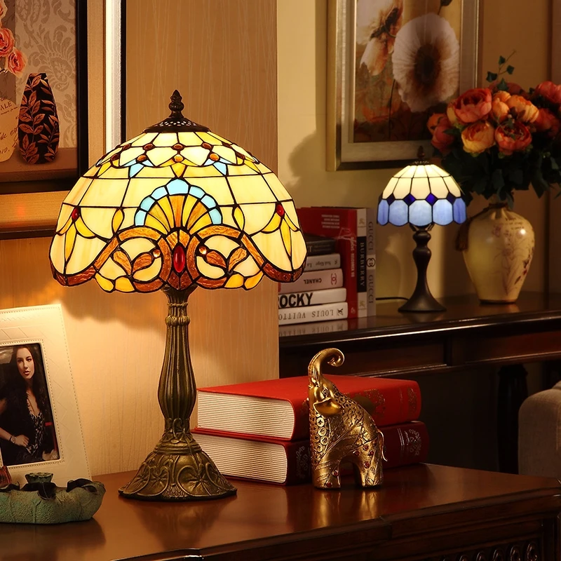 Wholesale sales high quality antique stained glass tiffany table lamp with E27