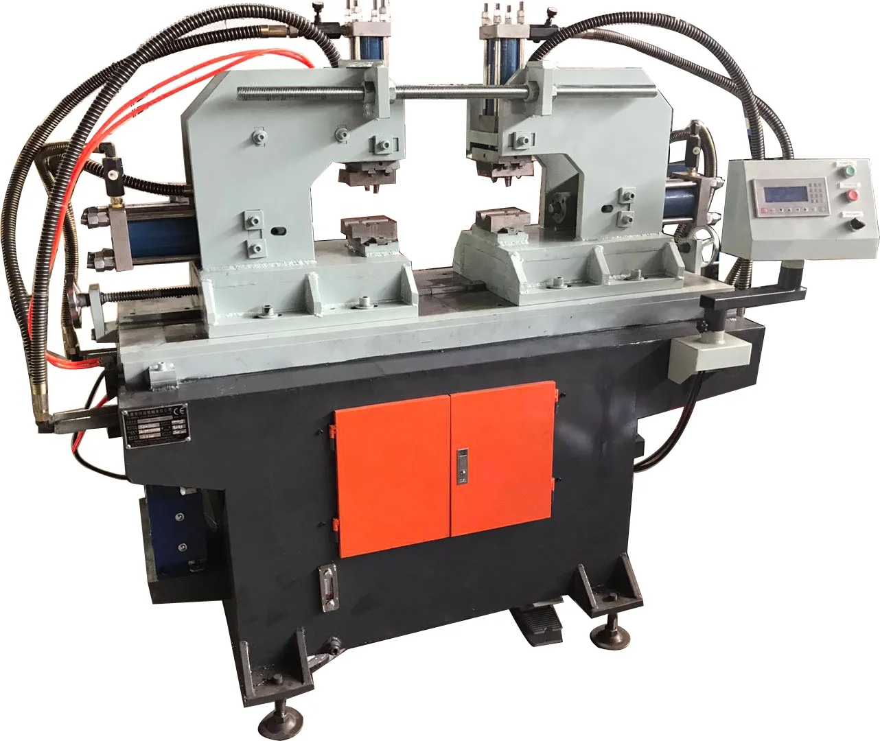 
D-образная машина для сжимания труб, лестничная заклепочная машина, форма 