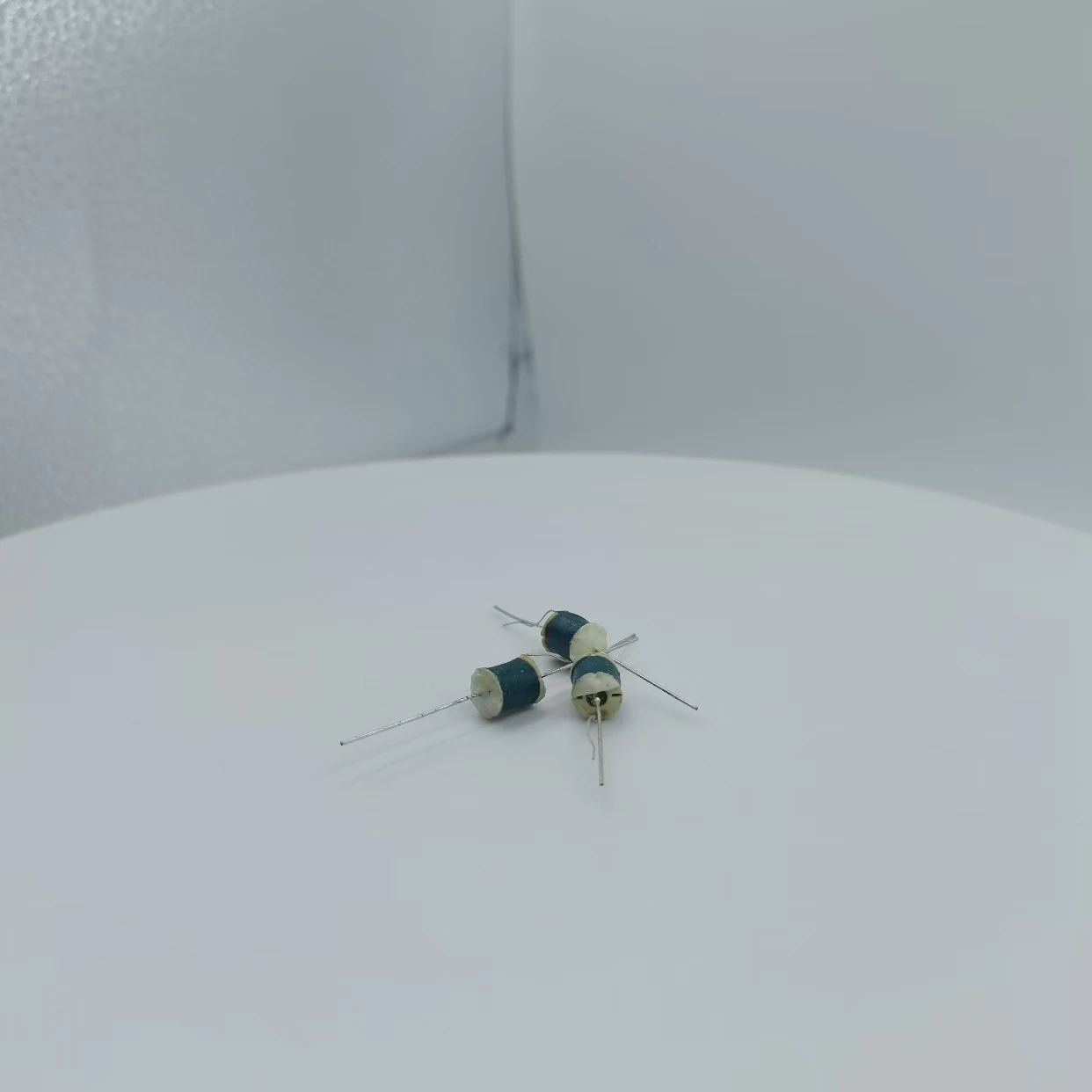 The factory provides high-quality and high-performance electronic components for triggering coils