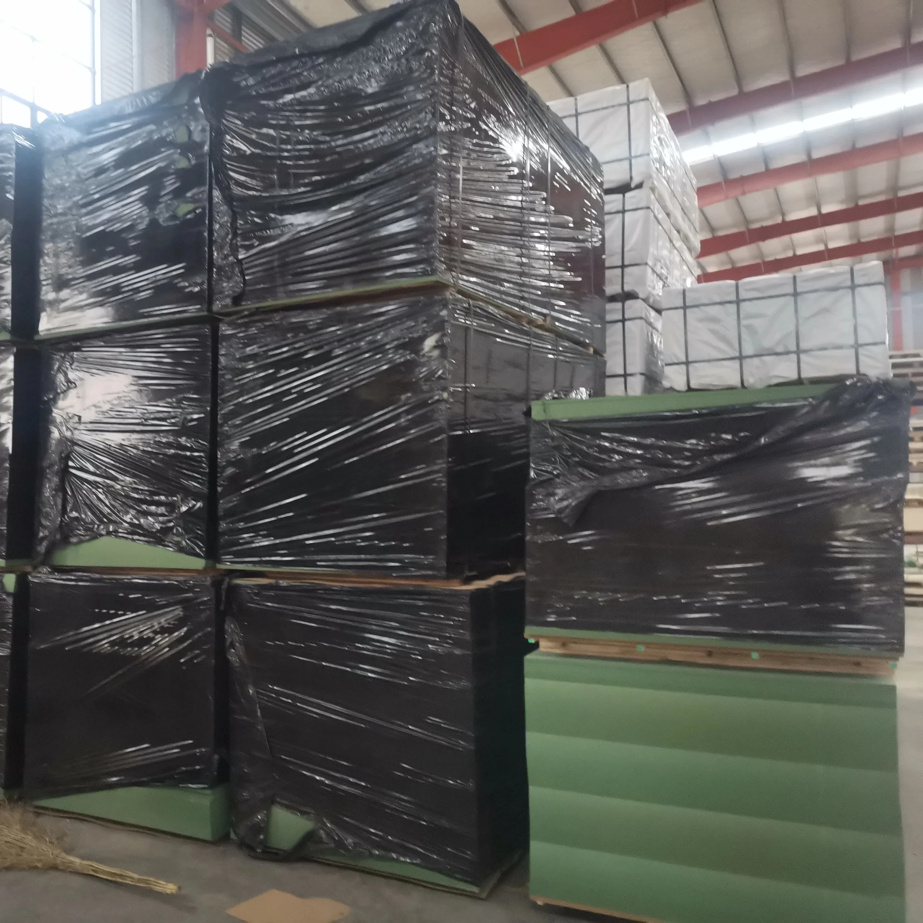 15mm 18mm Moisture Resistant Waterproof Green HMR MDF Board for furniture