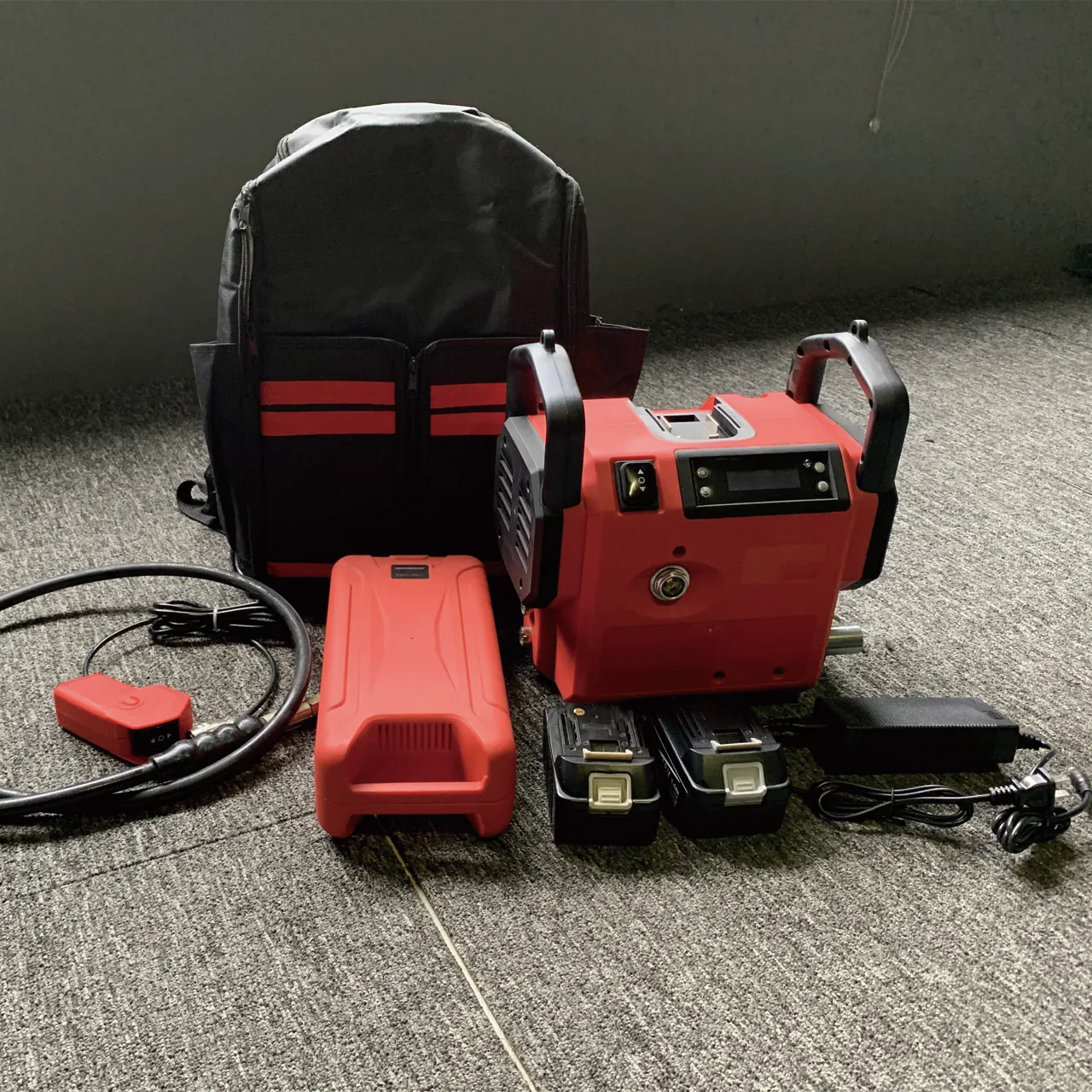 EC-700 Portable Battery Powered Hydraulic oil Pump