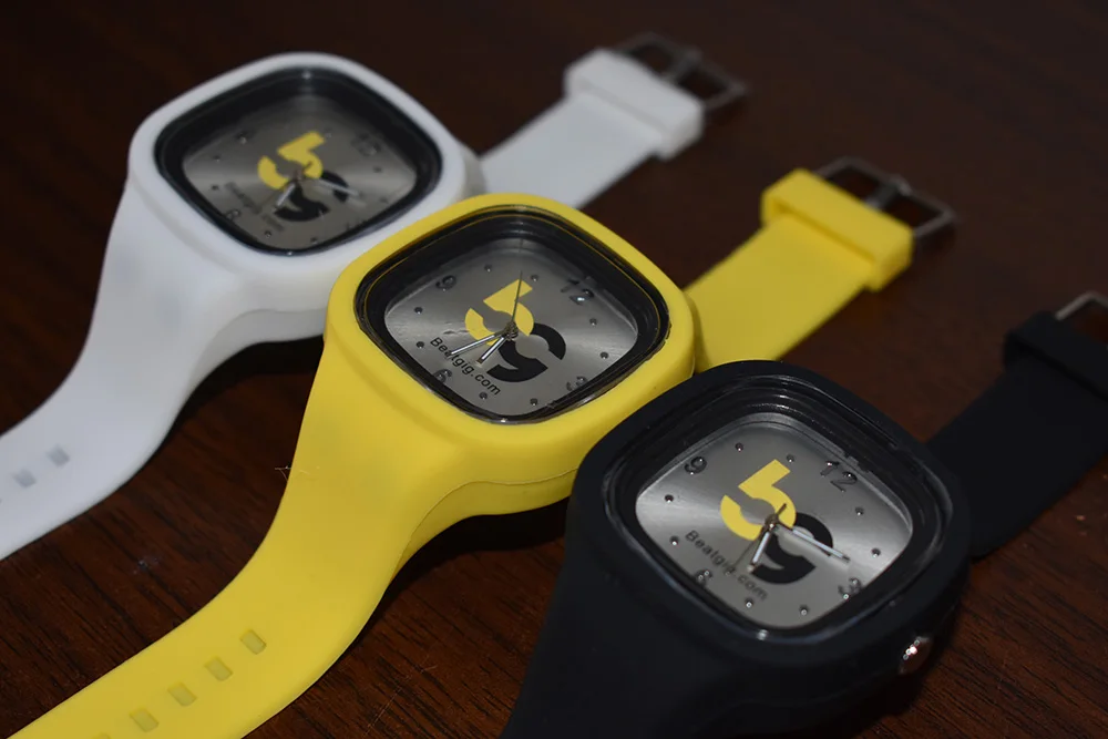 2022 New fashionable silicon rubber watch customise logo silicone watch