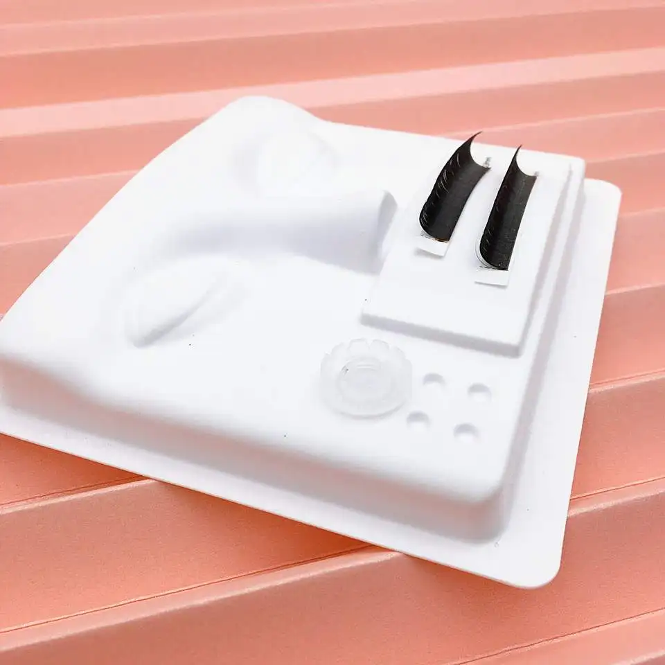 practice lash tray vendor Wholesale Eyelash Extension Training Plastic Mannequin Head human Face 3 in 1 Practice Lash Tray