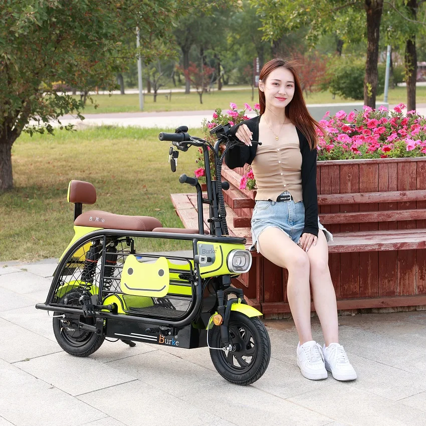 2024 the Most Fashionable 2 Wheel Electric Scooter Adult Electric Motorcycle Top Quality Scooter Motorcycle for Sale