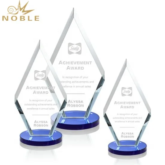 Hot Sale Personalized Handmade Crystal Diamond Plaque Award on Blue Pedestal TROPHY Souvenir K9 Crystal,crystal Custom Award