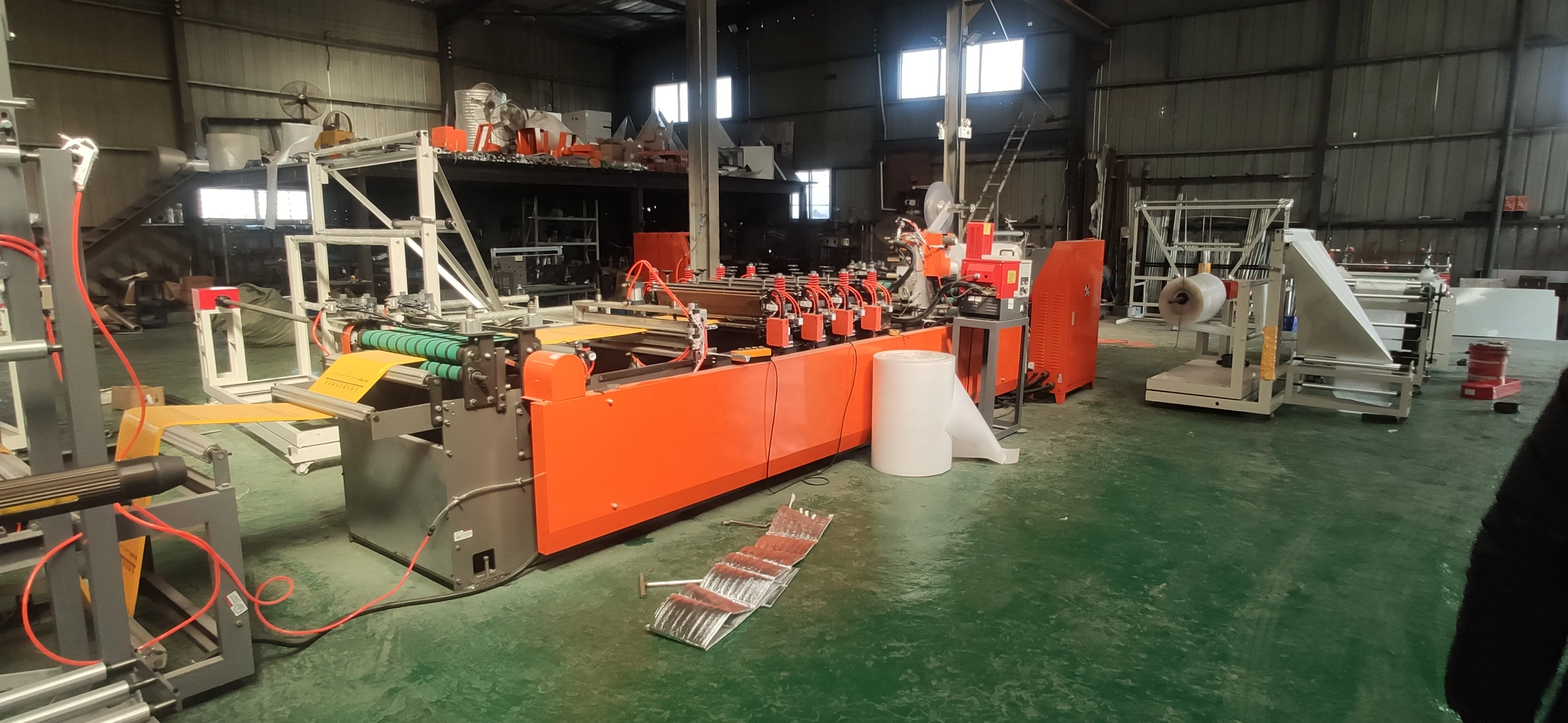 
Automatic kraft paper air bubble film mailing bag envelop making machine 