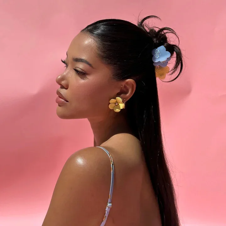 CHENGHE Wholesale Custom Acrylic Acetate Flower Hair Claw Clips for Women Korean Cute mini Crystal Baby Accessories