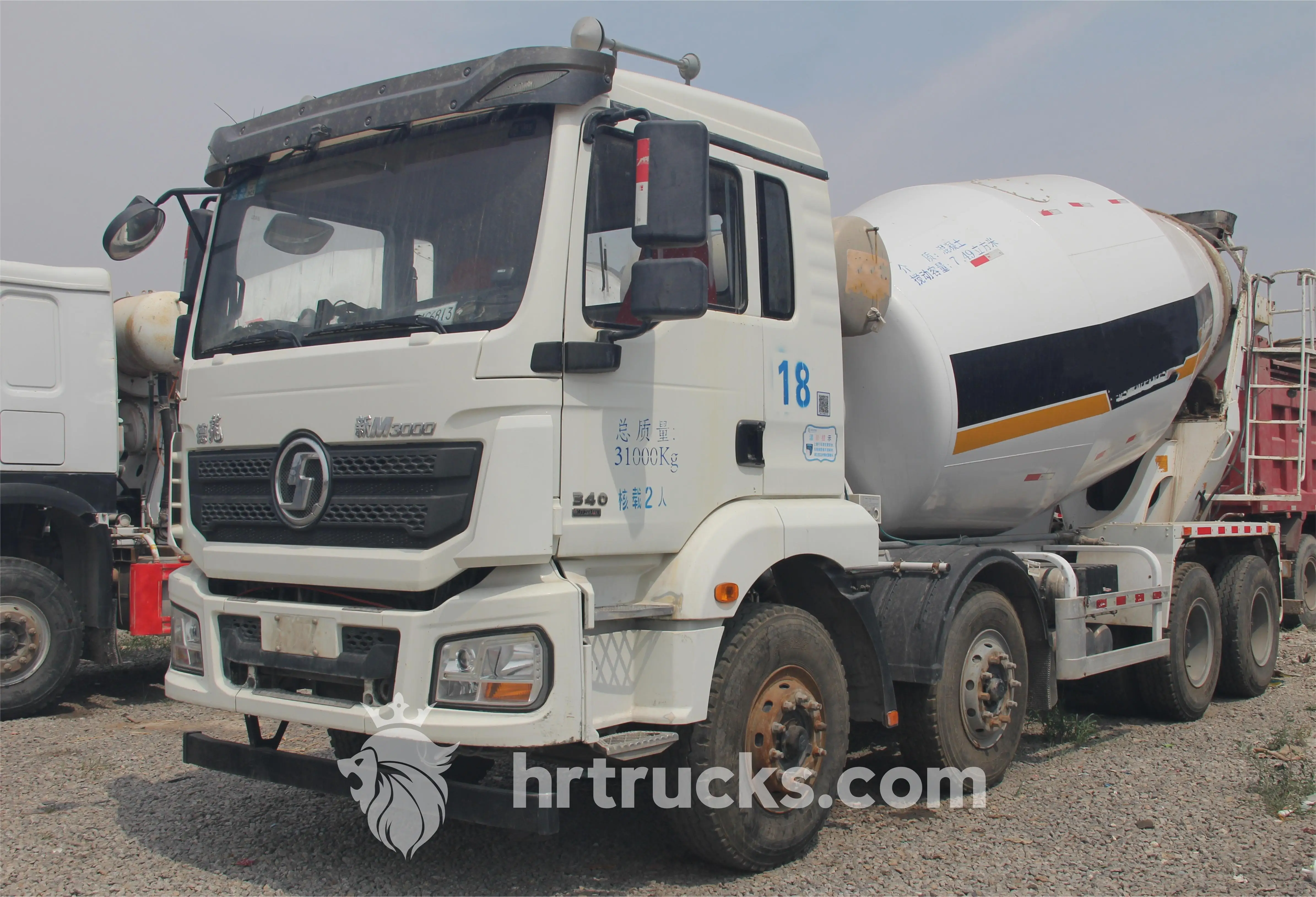 Hot sale Powerful engine and advanced control system bituminous ash dust tank for Shacman Delong new X3000 8*4